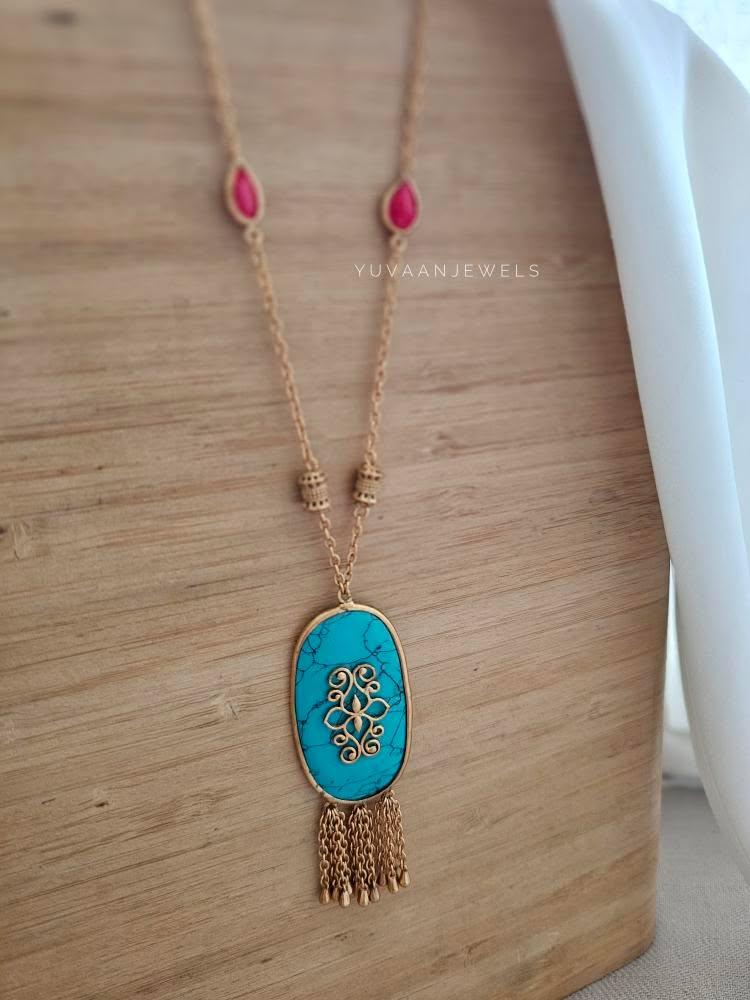 Remi delicate necklace Thumbnail