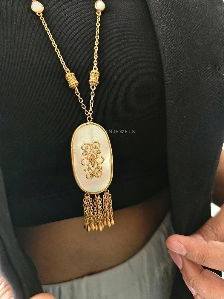 Remi delicate necklace Thumbnail