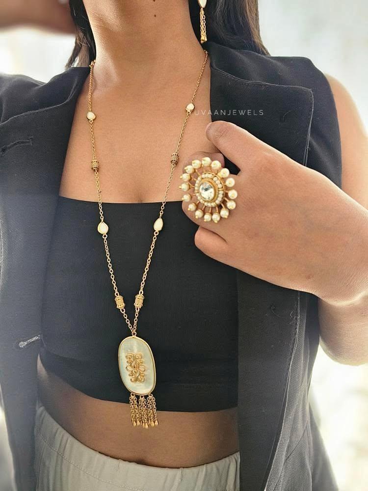Remi delicate necklace Thumbnail