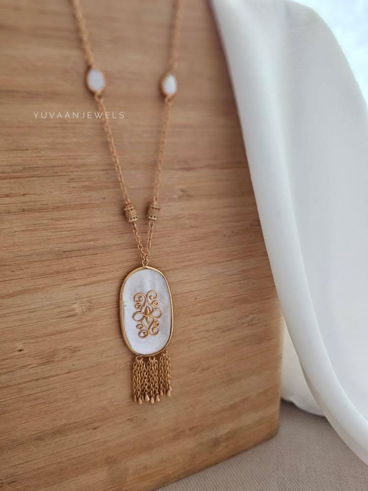 Remi delicate necklace Thumbnail
