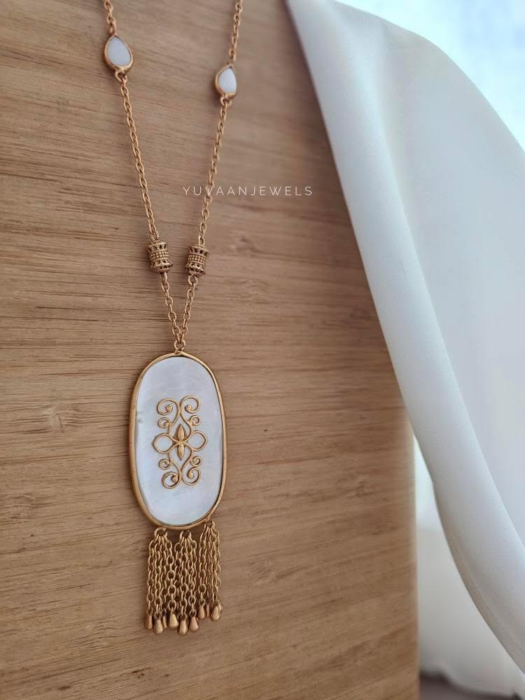 Remi delicate necklace Thumbnail
