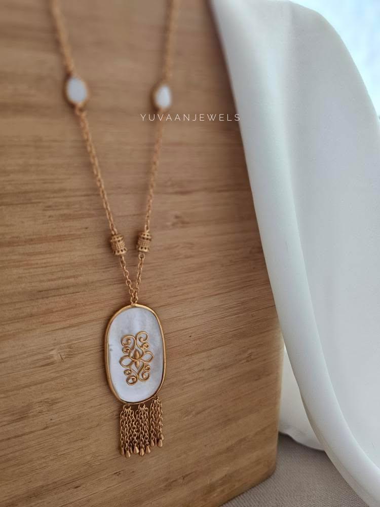 Remi delicate necklace Thumbnail