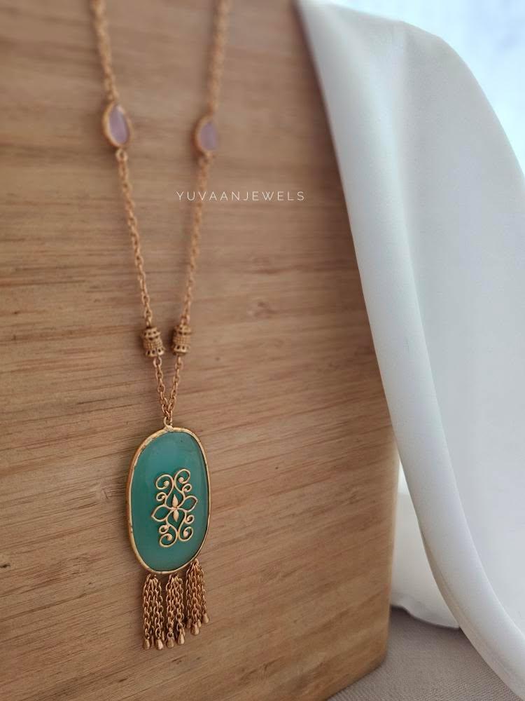 Remi delicate necklace Thumbnail