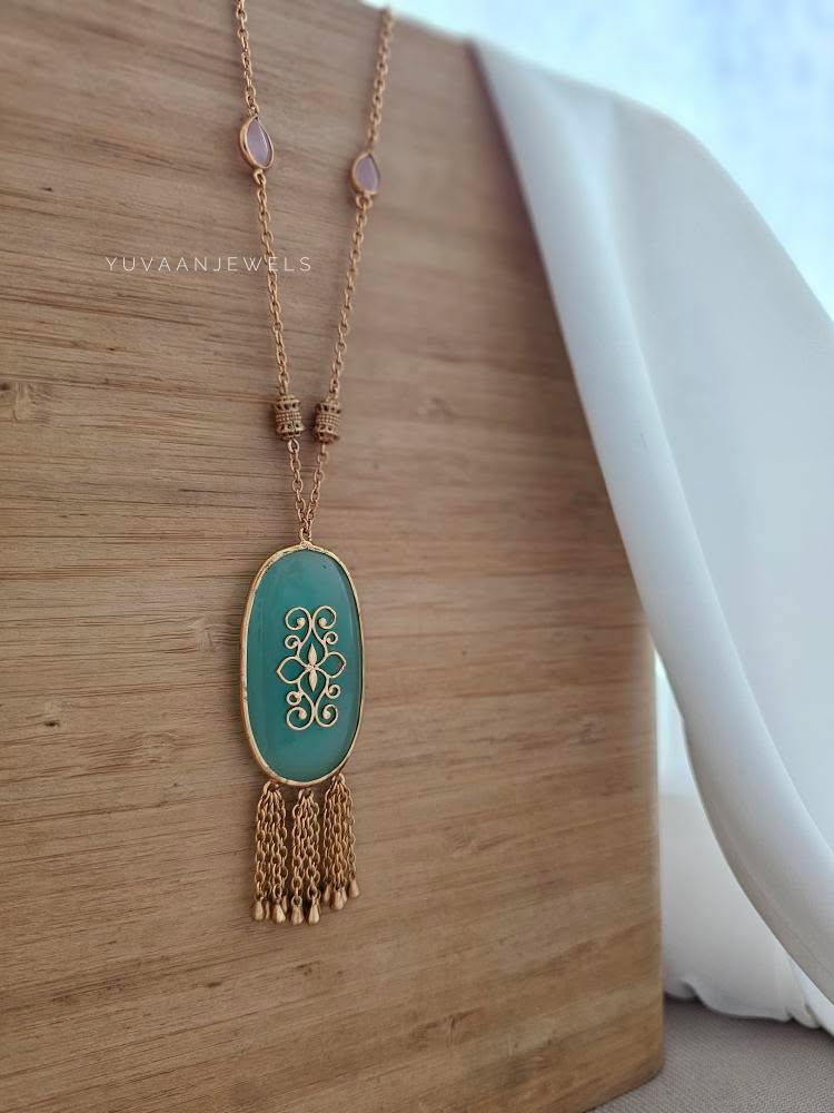 Remi delicate necklace Thumbnail