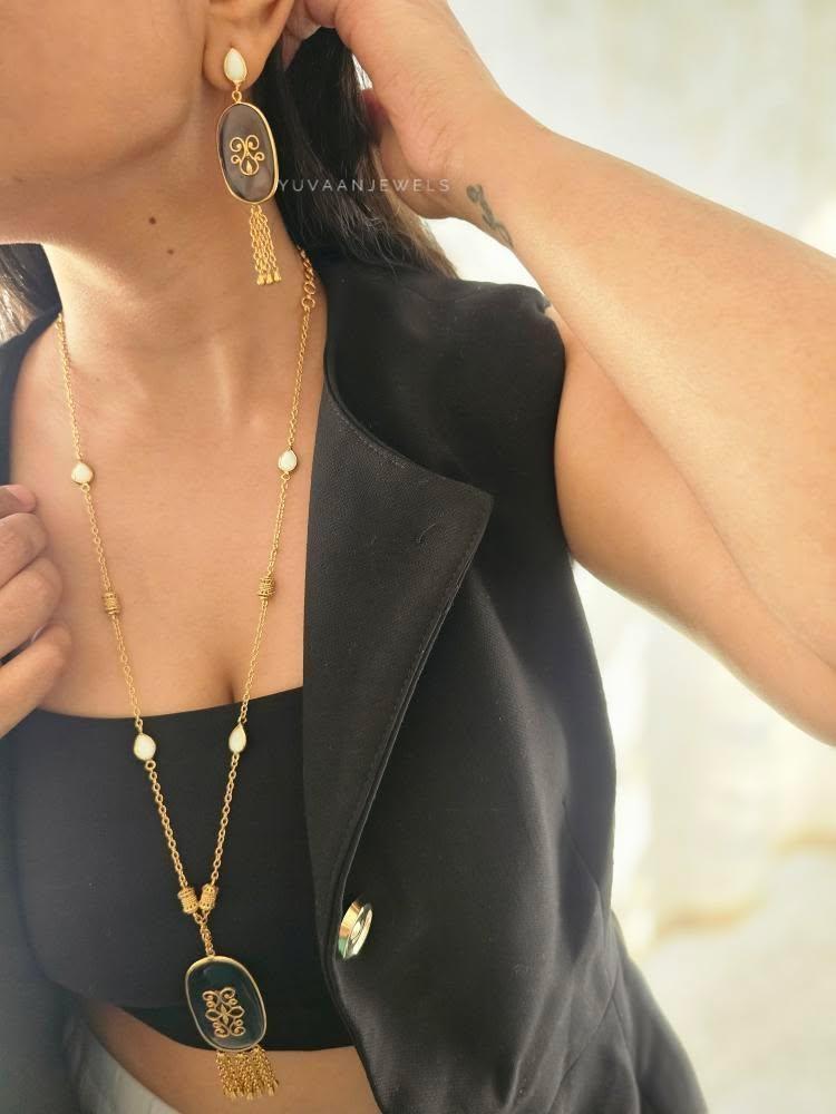 Remi delicate necklace Thumbnail