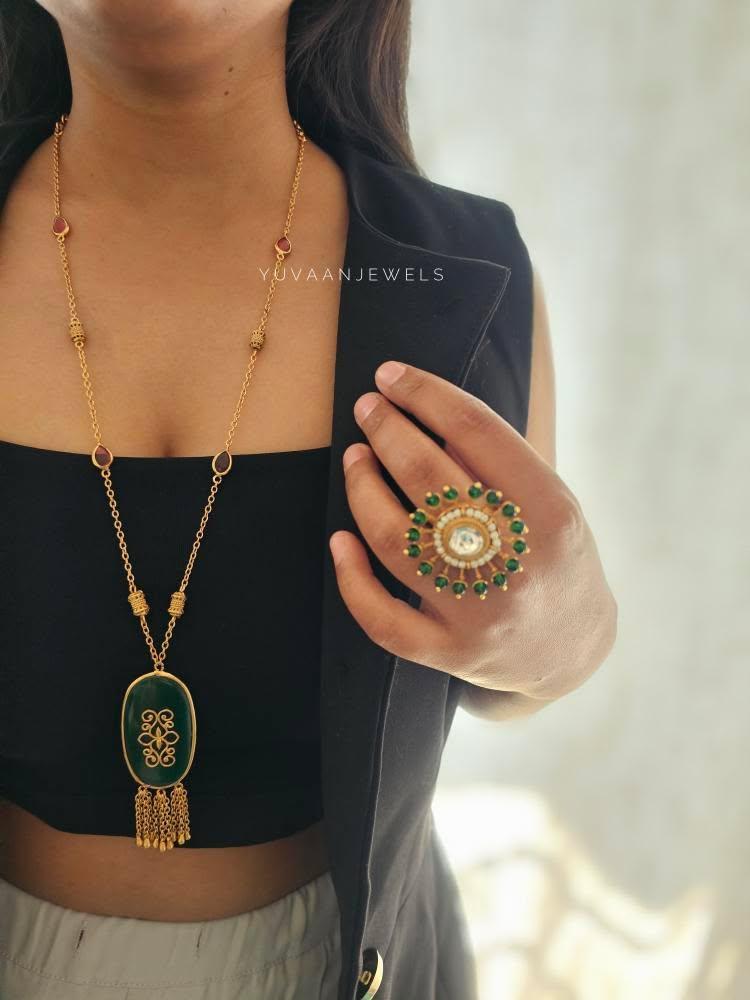 Remi delicate necklace Thumbnail