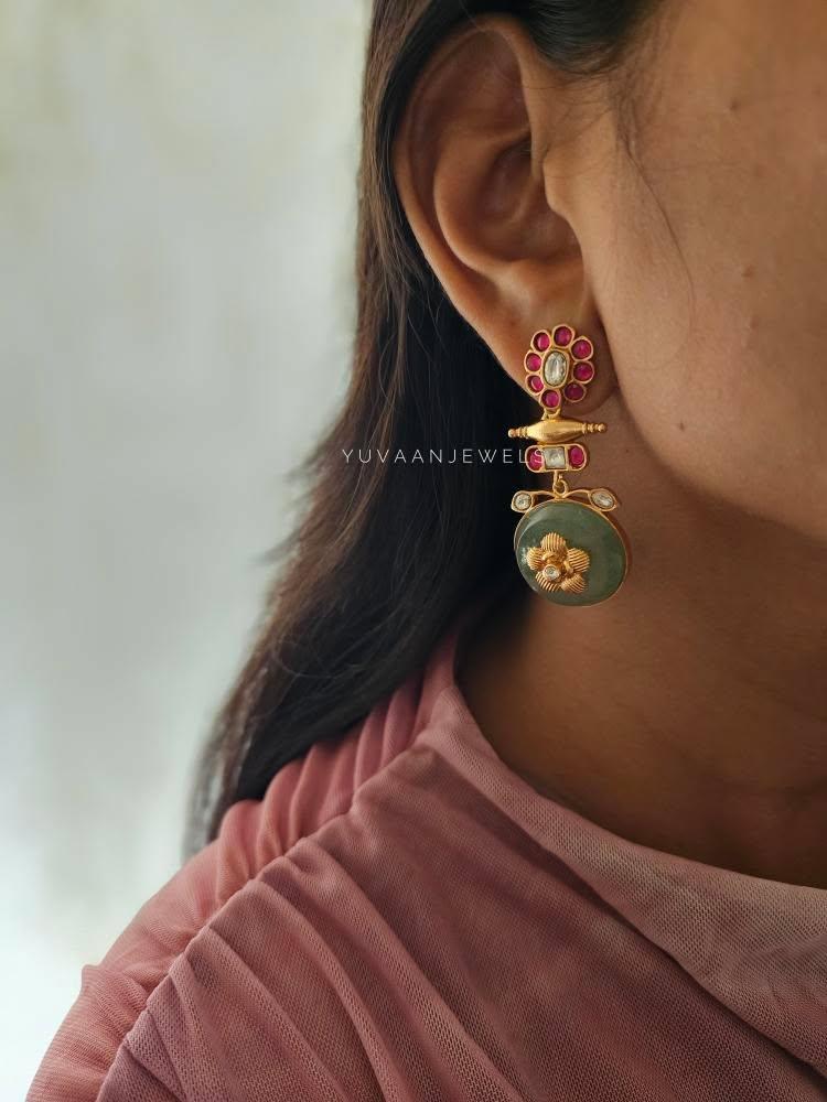 Joy quartz and polki earrings Thumbnail