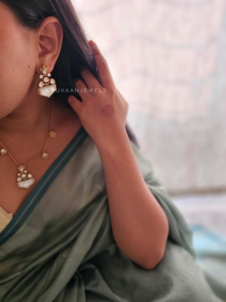 Alam polki necklace Thumbnail