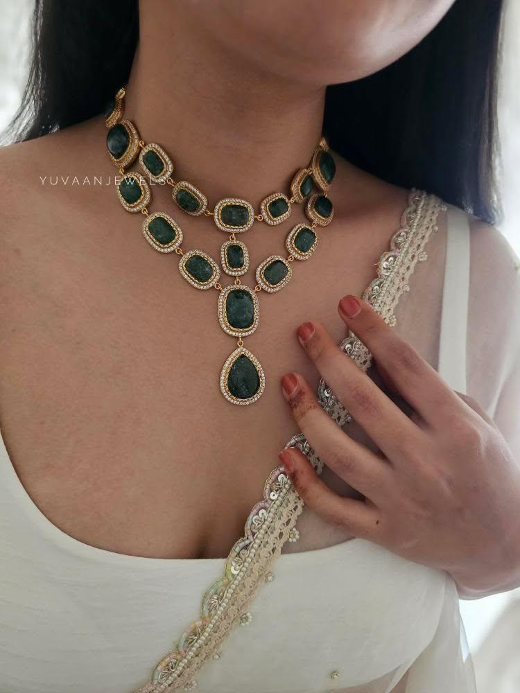 Molly quartz necklace Thumbnail