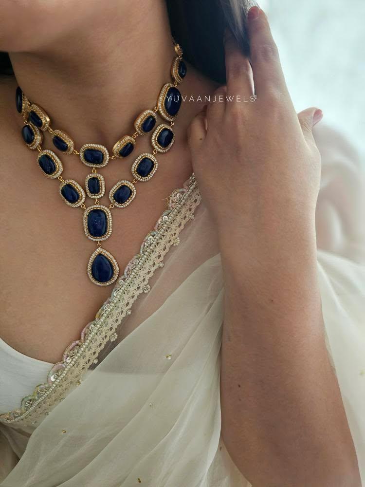 Molly quartz necklace Thumbnail