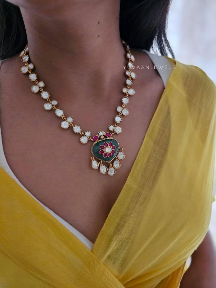 Resham quartz and polki necklace Thumbnail