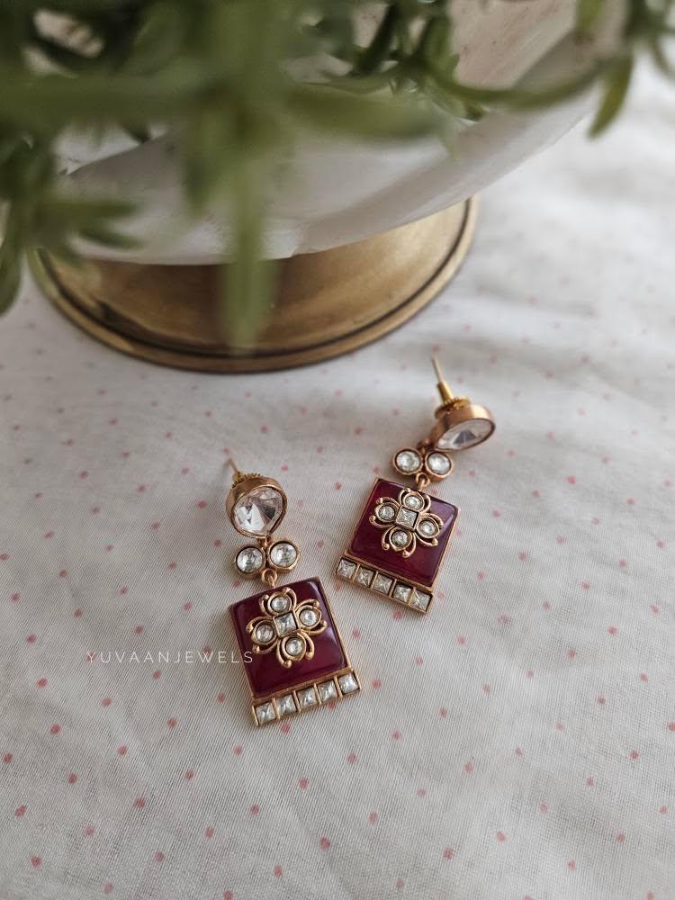 Nairiti quartz and polki choker Thumbnail