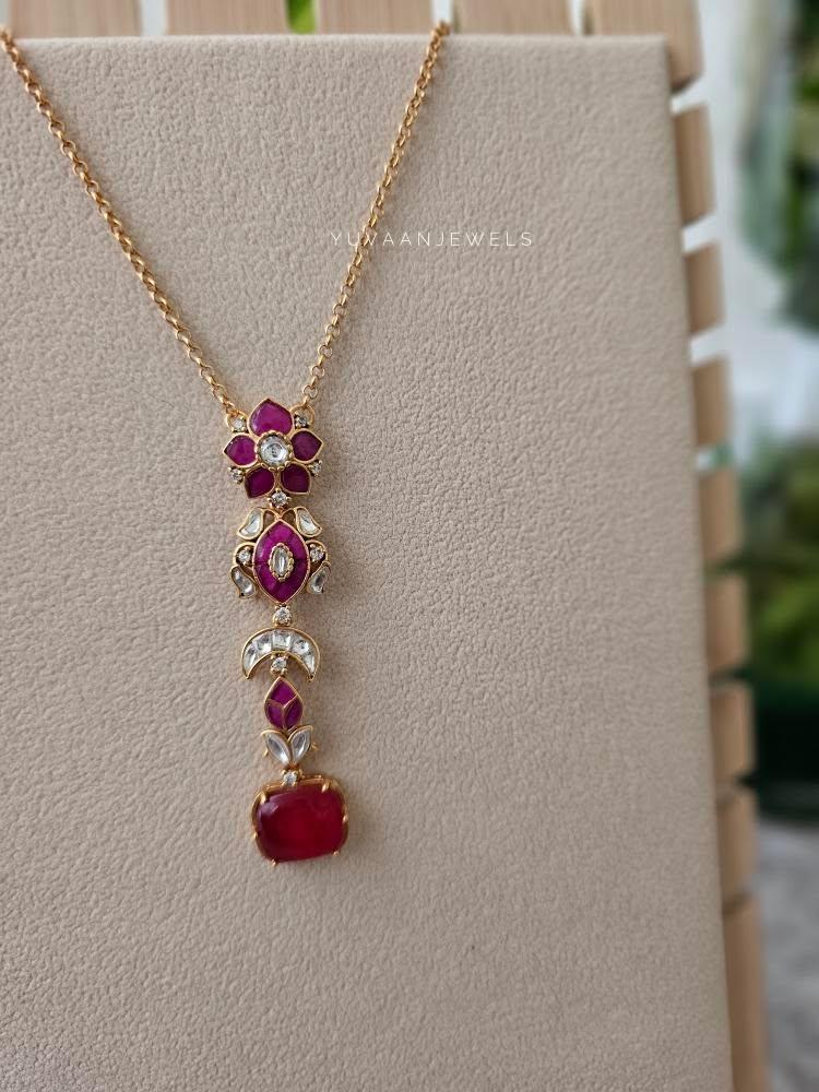 Fira delicate necklace Thumbnail