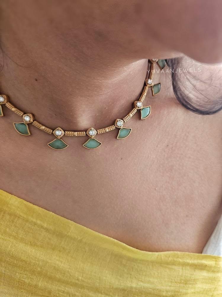 Veya handcrafted delicate necklace Thumbnail