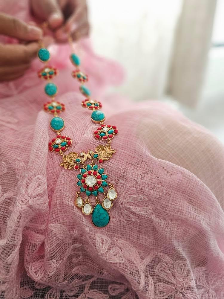 Mohak Handcrafted quartz necklace Thumbnail