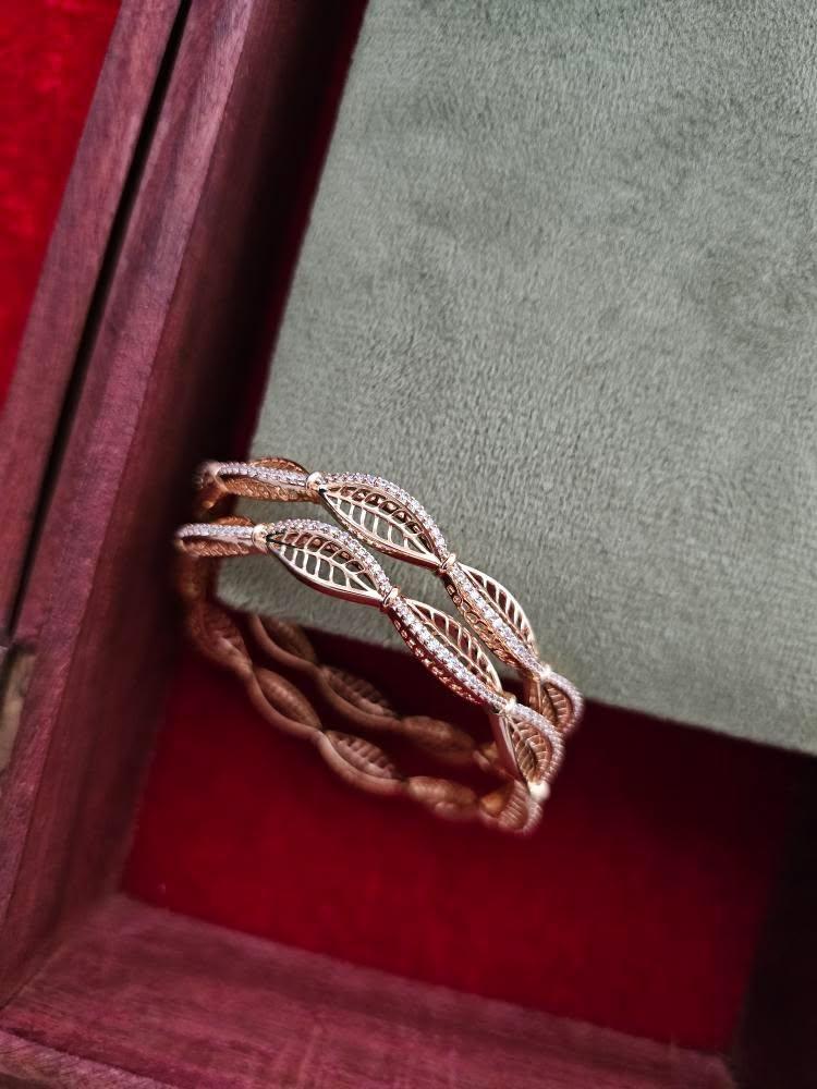 Almir delicate bangles Thumbnail