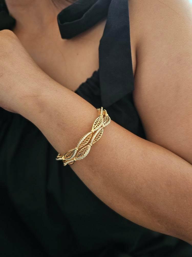 Almir delicate bangles Thumbnail