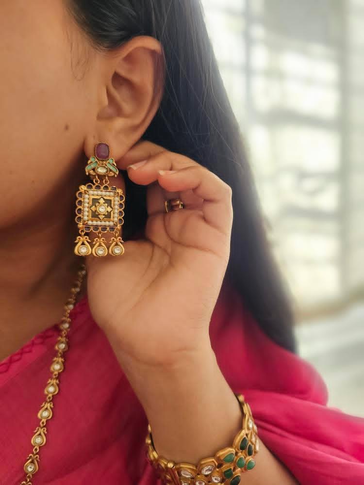 Taveez handcrafted necklace Thumbnail