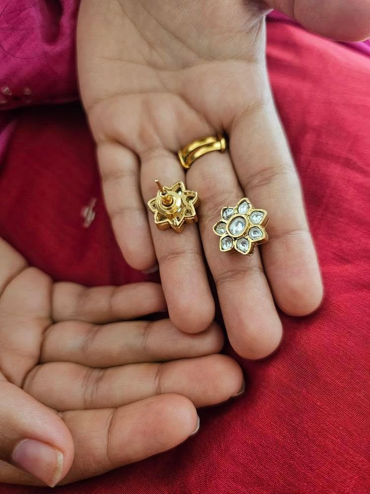 Phool delicate polki necklace Thumbnail