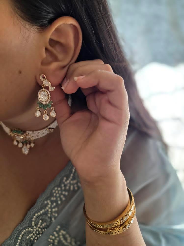 Krisha pearl choker Thumbnail