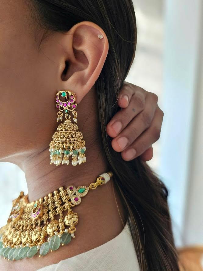 Mridula handcrafted necklace Thumbnail