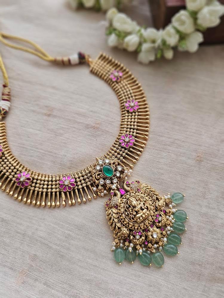 Rekha handcrafted necklace Thumbnail