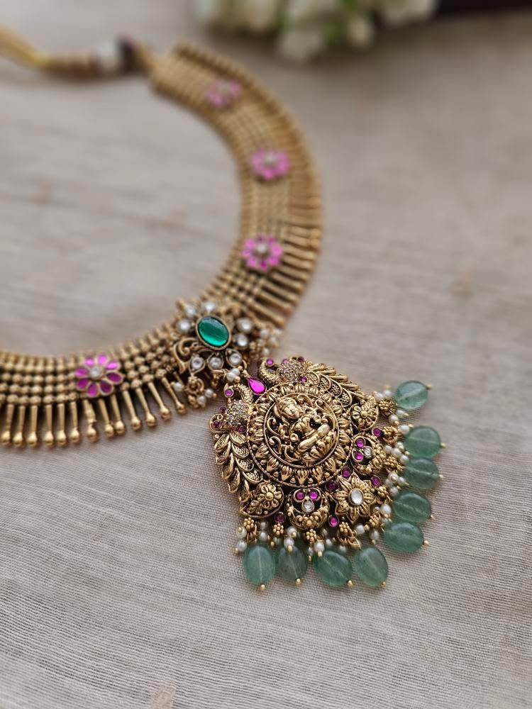 Rekha handcrafted necklace Thumbnail