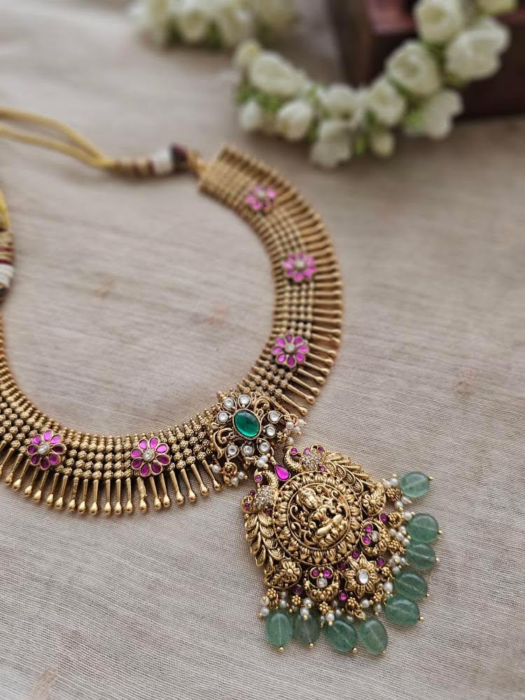 Rekha handcrafted necklace Thumbnail