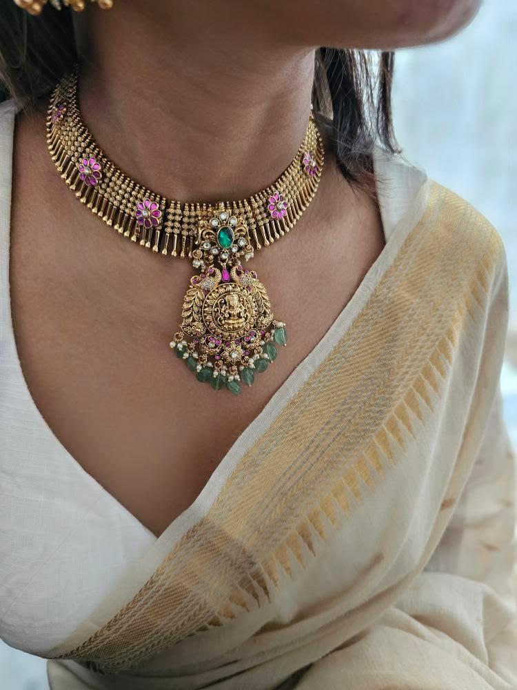 Rekha handcrafted necklace Thumbnail