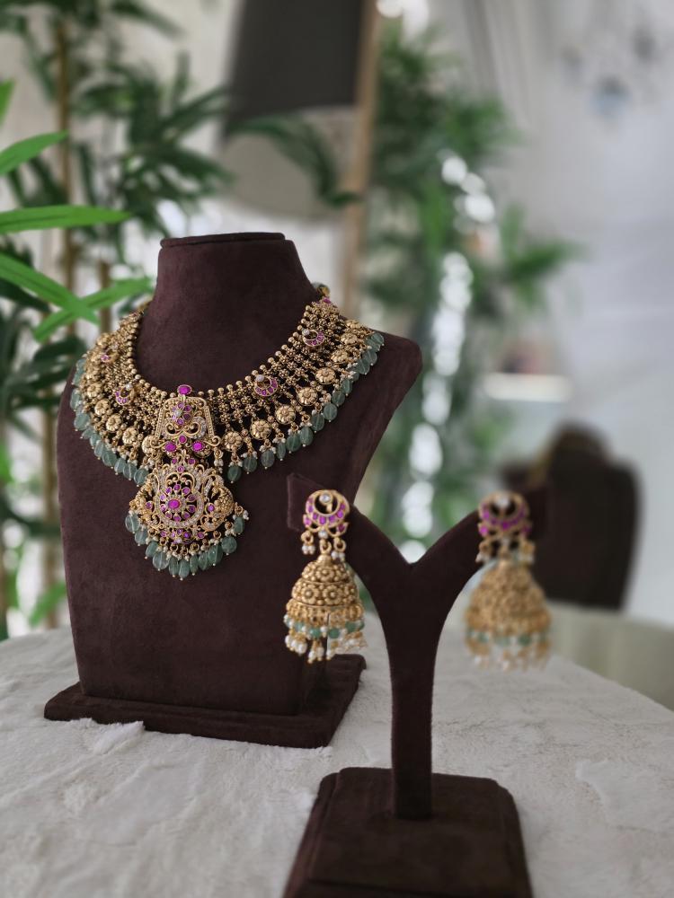 Mridula handcrafted necklace Thumbnail