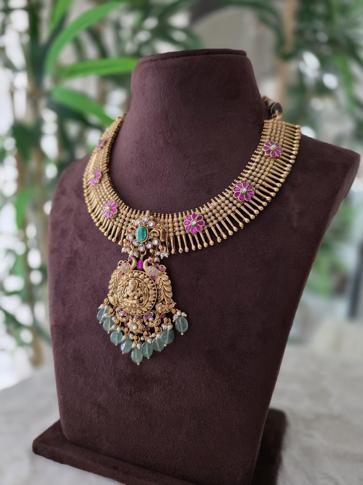 Rekha handcrafted necklace Thumbnail