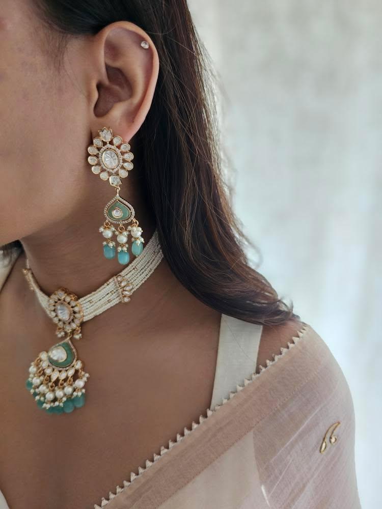 Saaz pearl and polki choker Thumbnail