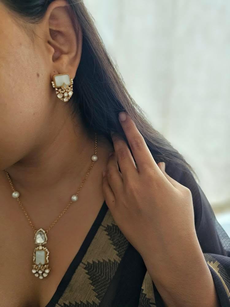 Tabdar delicate pearl necklace Thumbnail