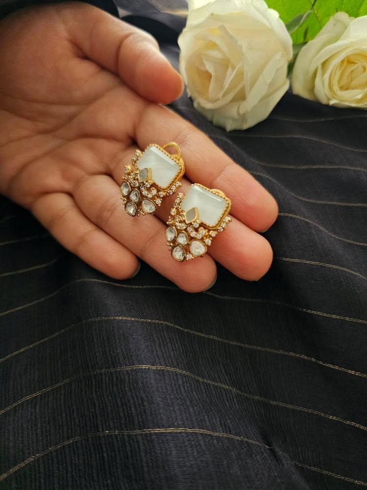 Tabdar delicate pearl necklace Thumbnail