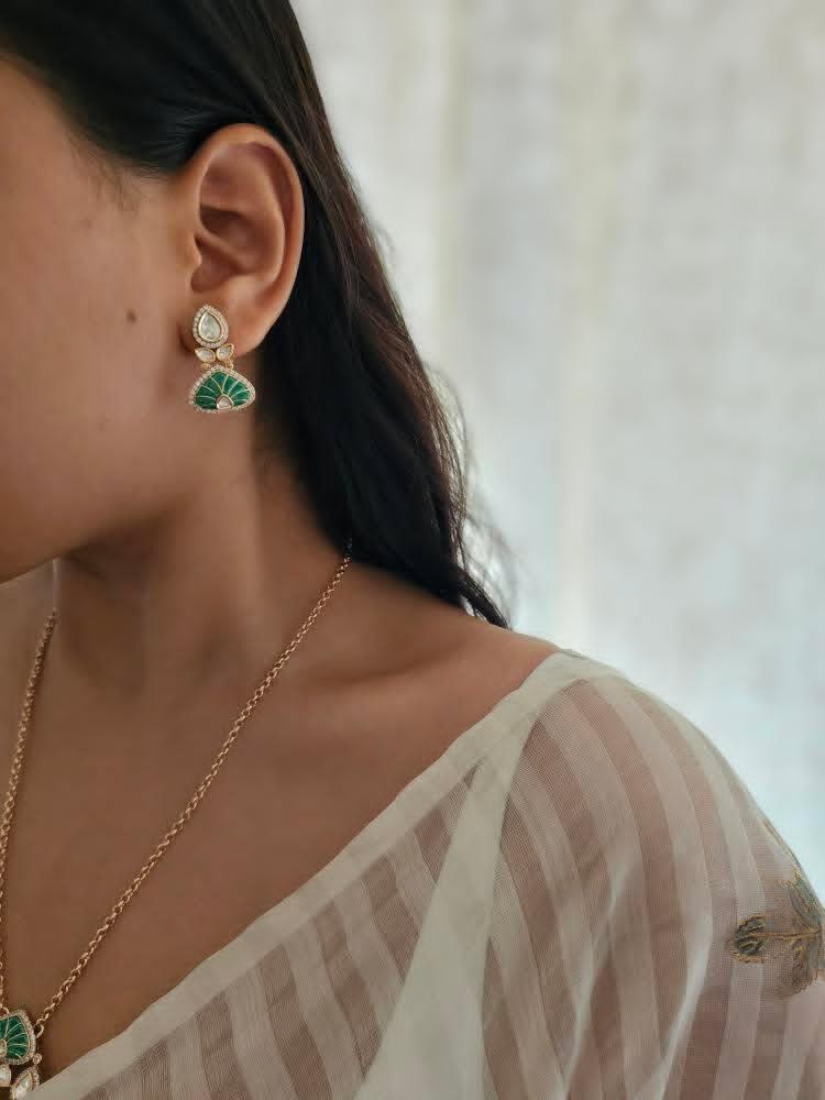 Rangat delicate polki necklace Thumbnail