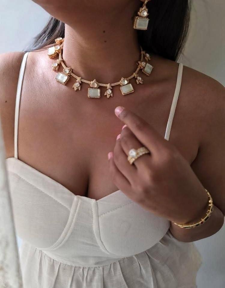 Barq quartz and polki necklace Thumbnail