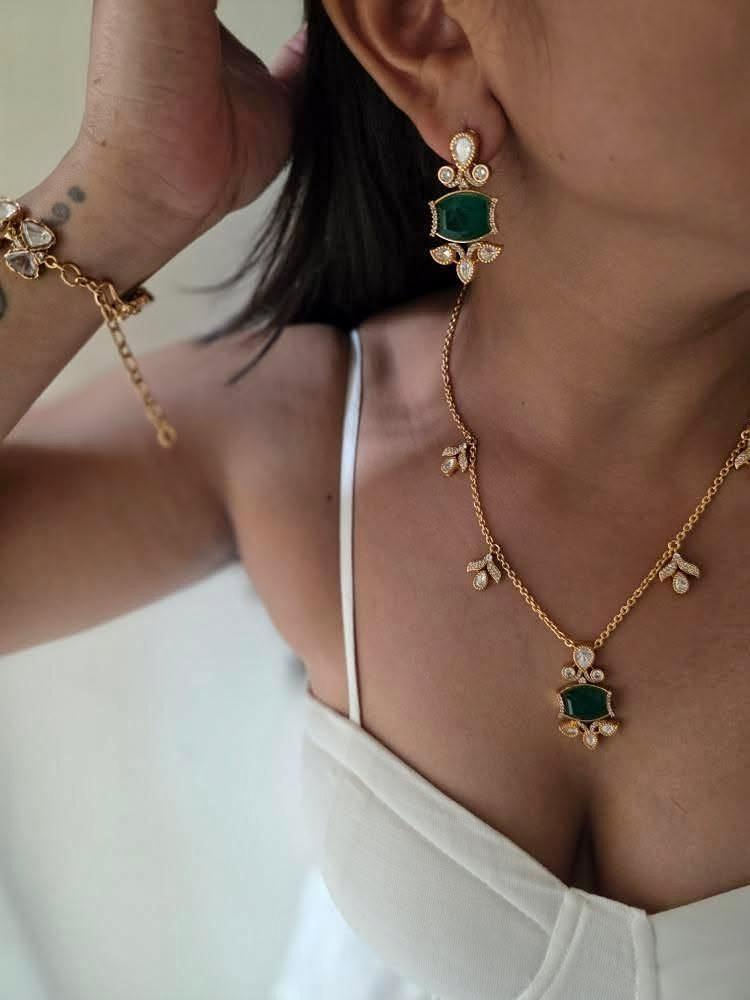 Riyana delicate polki necklace Thumbnail
