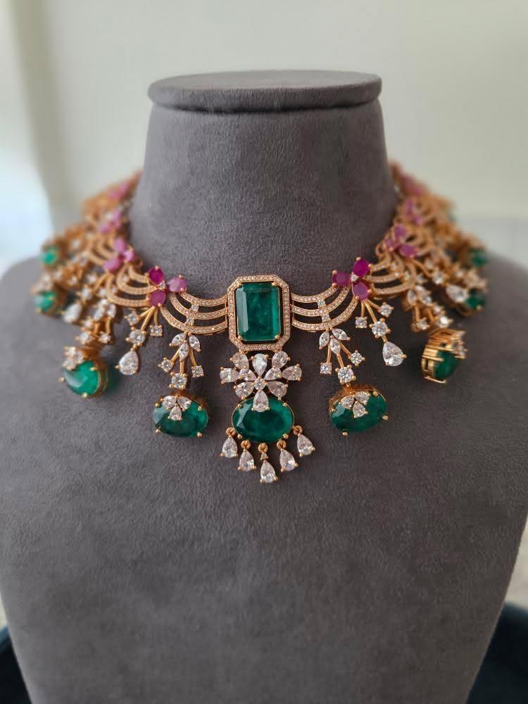 Dhank quartz and polki necklace Thumbnail