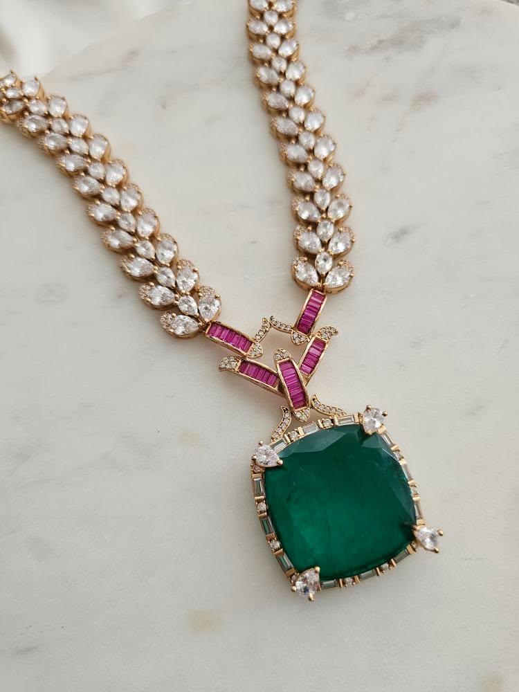 Rajasi semi precious quartz necklace Thumbnail