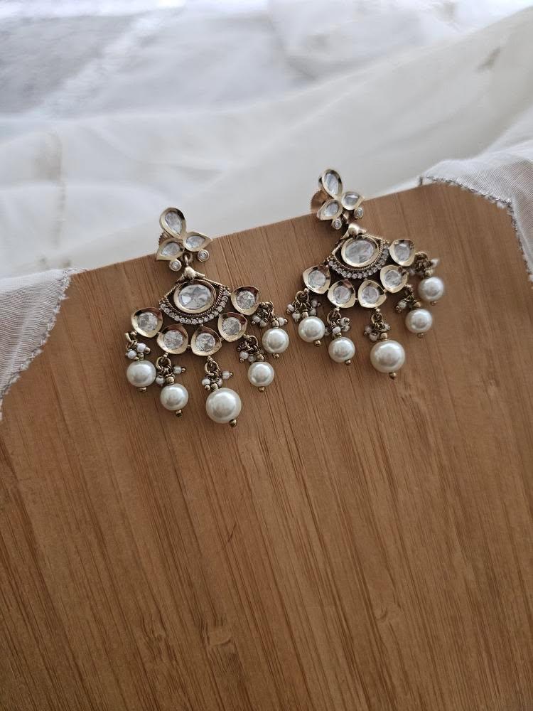 Yusna pearl and polki earrings Thumbnail