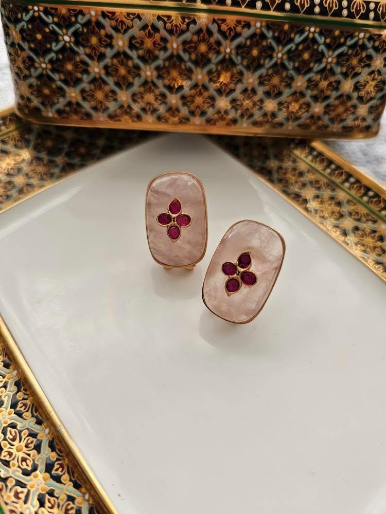 Misha quartz choker Thumbnail