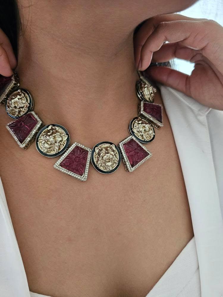 Shera quartz necklace Thumbnail