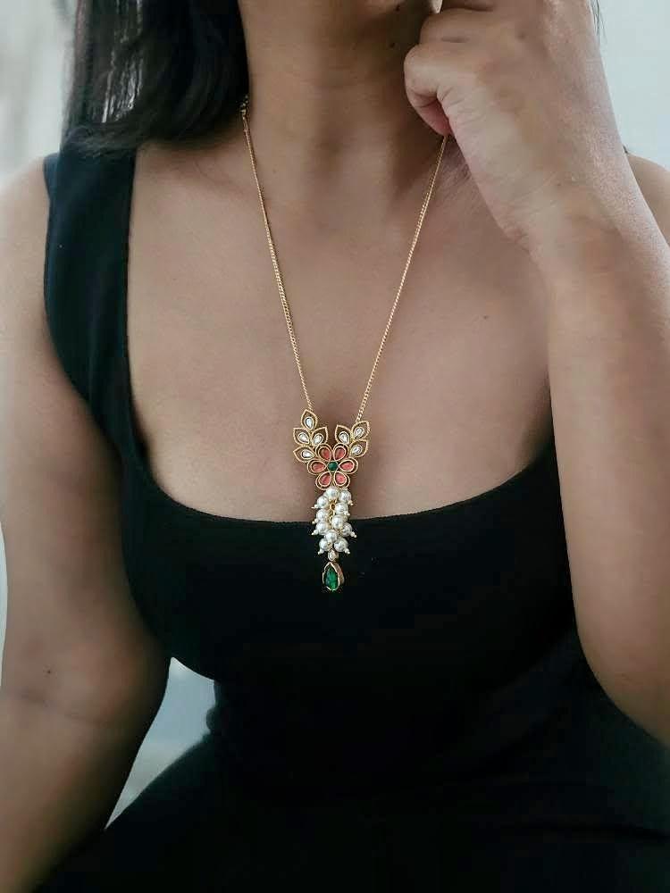 Vidhisha handcrafted delicate necklace Thumbnail