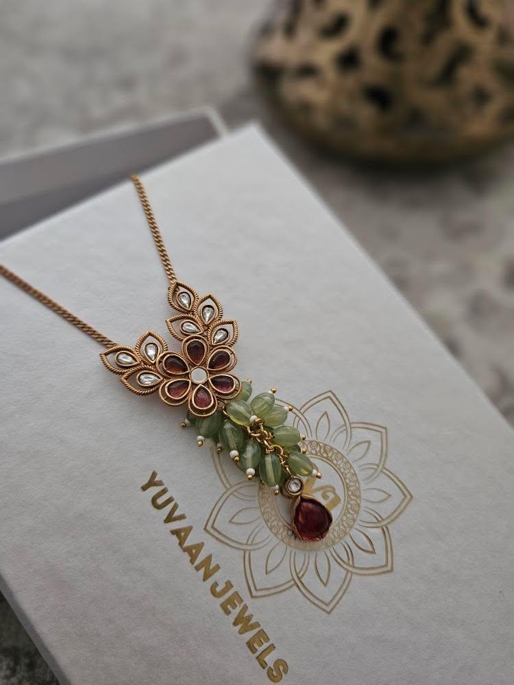 Vidhisha handcrafted delicate necklace Thumbnail