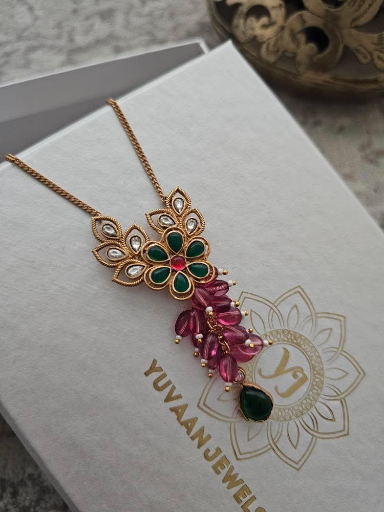 Vidhisha handcrafted delicate necklace Thumbnail