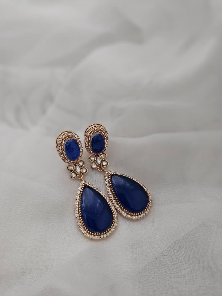 Mannara quartz necklace Thumbnail