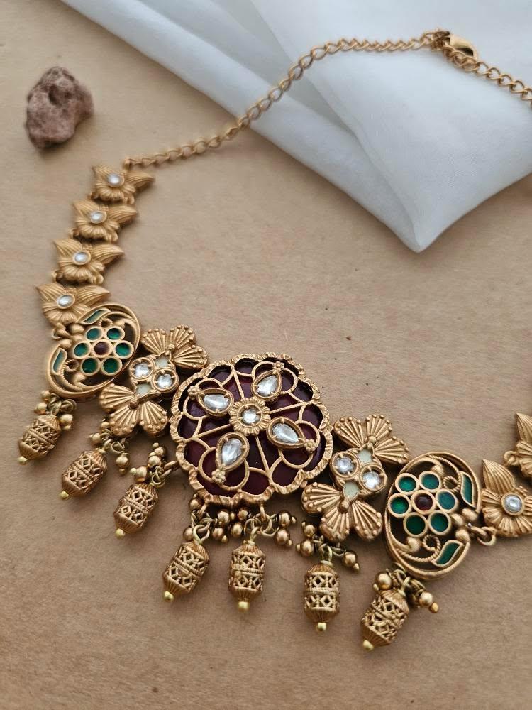 Anisa handcrafted choker Thumbnail