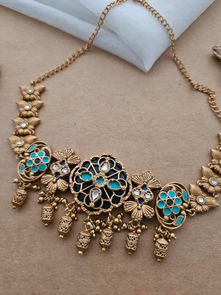 Anisa handcrafted choker Thumbnail