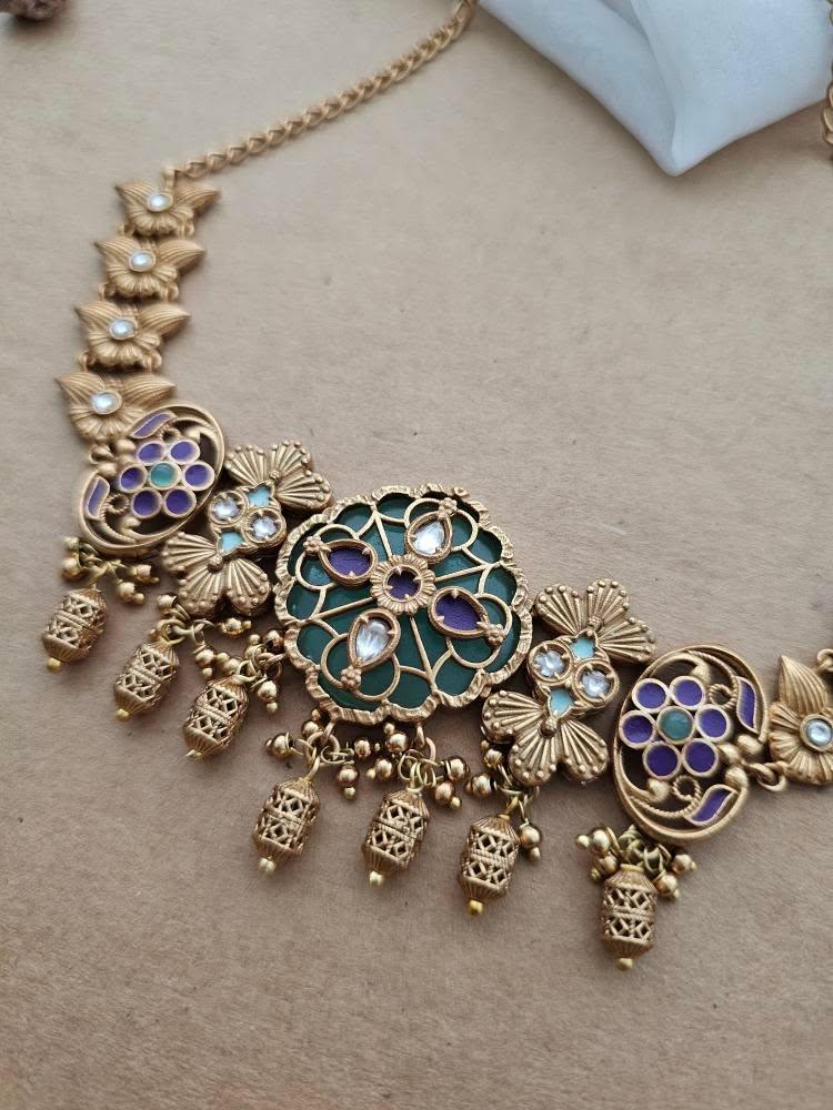 Anisa handcrafted choker Thumbnail