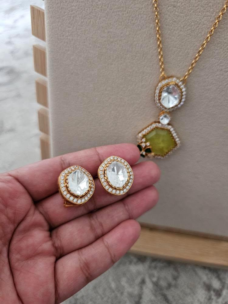 Tripti delicate polki necklace Thumbnail